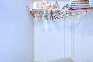 3922 William Hume Dr, Zephyrhills, FL 33541 - Photo 17