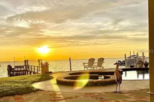 615 N Mayo St, Crystal Beach, FL 34681 - Photo 45