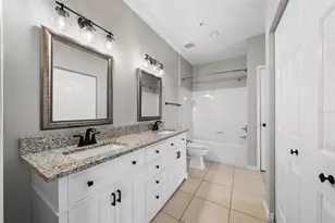 4305 Bayside Village Dr, Tampa, FL 33615 - Photo 21