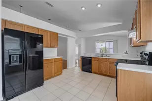 6923 Waterbrook Ct, Gibsonton, FL 33534 - Photo 49