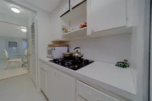 1900 58th Ave N, Saint Petersburg, FL 33714 - Photo 13