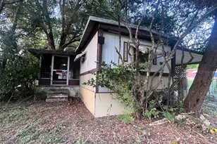 37247 Northside Dr, Zephyrhills, FL 33541 - Photo 9