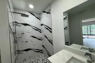 7608 Lakeside Blvd, Tampa, FL 33614 - Photo 21