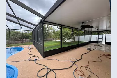 7608 Lakeside Boulevard, Tampa, FL 33614 - Photo 47