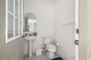 2218 Climbing Ivy Dr, Tampa, FL 33618 - Photo 47