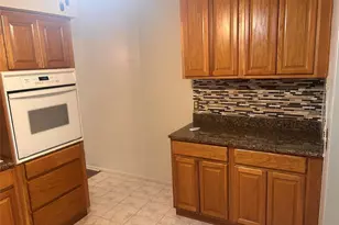 2402 Ecuadorian Way, Clearwater, FL 33763 - Photo 9