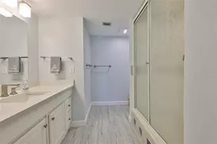 1400 Gulf Blvd, Clearwater Beach, FL 33767 - Photo 15
