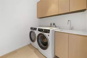 1000 Water St, Tampa, FL 33602 - Photo 39