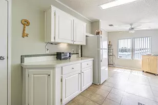 37630 Landis Ave, Zephyrhills, FL 33541 - Photo 53