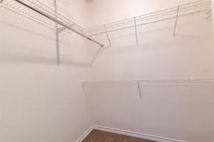 4345 Bayside Village Dr, Tampa, FL 33615 - Photo 17