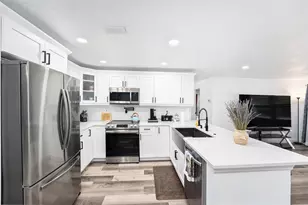 1806 N Keene Rd, Clearwater, FL 33755 - Photo 13