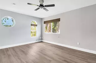 640 Kenneth Way, Tarpon Springs, FL 34689 - Photo 41