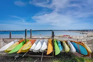 640 Kenneth Way, Tarpon Springs, FL 34689 - Photo 75