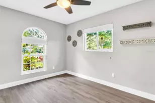 640 Kenneth Way, Tarpon Springs, FL 34689 - Photo 27