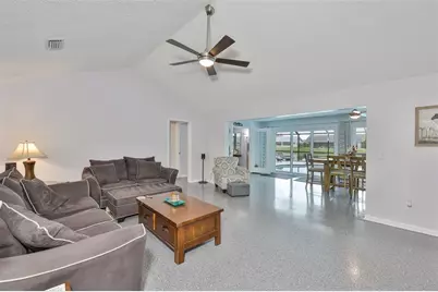 2022 E View Drive, Sun City Center, FL 33573 - Photo 11