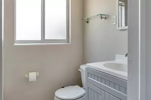 907 Hull St S, Gulfport, FL 33707 - Photo 17