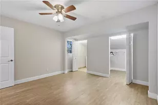 8717 Bay Pointe Dr, Tampa, FL 33615 - Photo 21