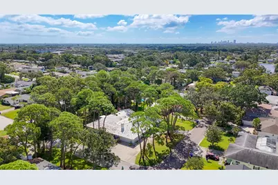 8693 15th Street N, Saint Petersburg, FL 33702 - Photo 13