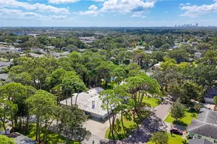 8693 15th St N, Saint Petersburg, FL 33702 - Photo 13