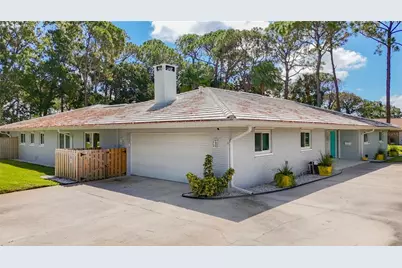 8693 15th Street N, Saint Petersburg, FL 33702 - Photo 9