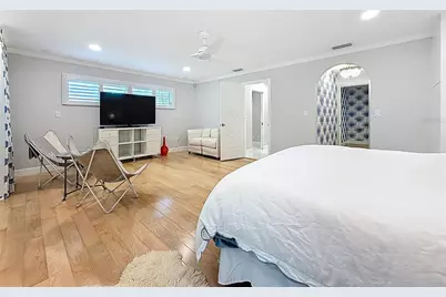 8693 15th Street N, Saint Petersburg, FL 33702 - Photo 43