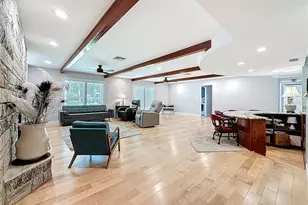 8693 15th St N, Saint Petersburg, FL 33702 - Photo 27