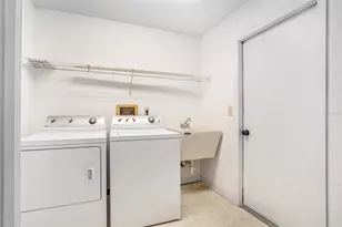 1247 Venetia Dr, Spring Hill, FL 34608 - Photo 23