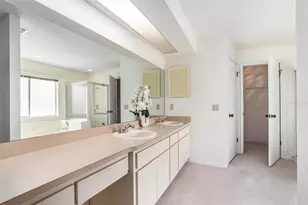 1247 Venetia Dr, Spring Hill, FL 34608 - Photo 19