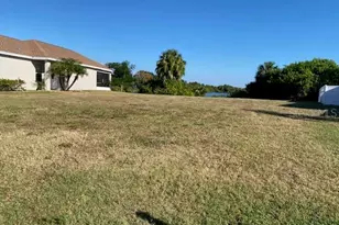 11344 Southwind Lake Dr, Gibsonton, FL 33534 - Photo 1