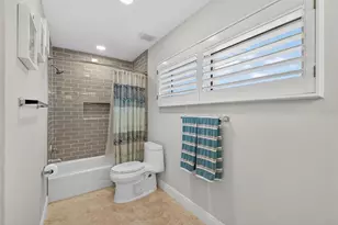 800 Madonna Blvd, Tierra Verde, FL 33715 - Photo 21