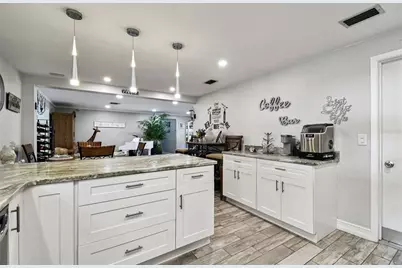 1389 Seabreeze Street, Clearwater, FL 33756 - Photo 25