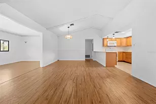 7401 Galloway Rd, Weeki Wachee, FL 34613 - Photo 9