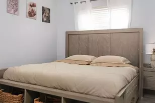 153 SW Monroe Cir N, Saint Petersburg, FL 33703 - Photo 25