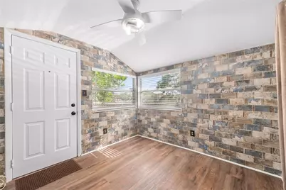 2010 42nd Street S, Saint Petersburg, FL 33711 - Photo 19