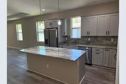 8605 N 48th Street, Tampa, FL 33617 - Photo 3