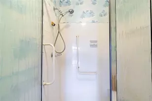 100 Bluff View Dr, Belleair Bluffs, FL 33770 - Photo 15