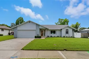 1569 Burnham Ln, Dunedin, FL 34698 - Photo 1