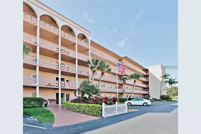 5521 80th Street N #215, Saint Petersburg, FL 33709 - Photo 1