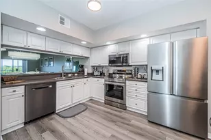 6450 Shoreline Dr, Saint Petersburg, FL 33708 - Photo 23