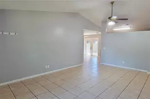 3214 W Van Buren Dr, Tampa, FL 33611 - Photo 7