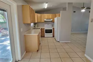 3214 W Van Buren Dr, Tampa, FL 33611 - Photo 15