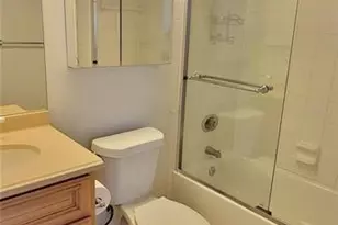 3214 W Van Buren Dr, Tampa, FL 33611 - Photo 23