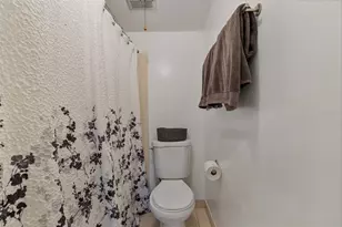 1575 Greenlea Dr, Clearwater, FL 33755 - Photo 25