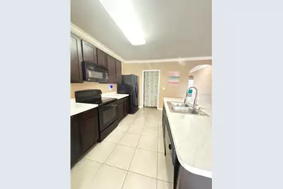 3838 Crossline Drive, Spring Hill, FL 34609 - Photo 9