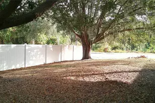 9724 Mary Robin Dr, Riverview, FL 33569 - Photo 27