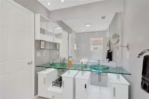 4147 Augustine Ave, Sarasota, FL 34231 - Photo 15