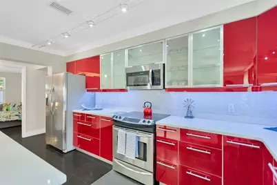 4147 Augustine Avenue, Sarasota, FL 34231 - Photo 9