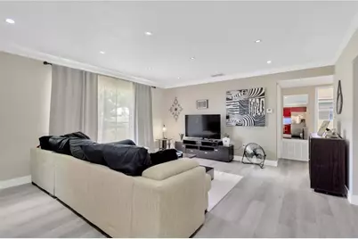 4147 Augustine Avenue, Sarasota, FL 34231 - Photo 9