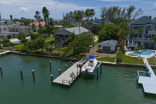 8405 Bayshore Dr, Treasure Island, FL 33706 - Photo 9