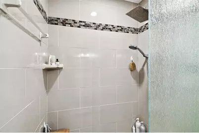 9064 Lake Chase Island Way, Tampa, FL 33626 - Photo 31